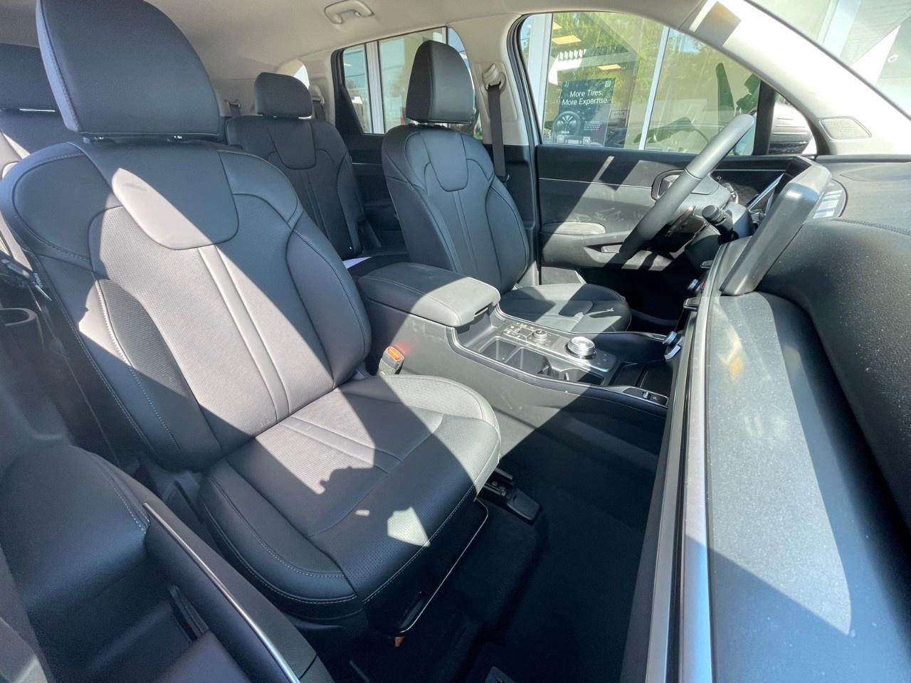 2026 Kia Sorento Hybrid EX AWD Photo