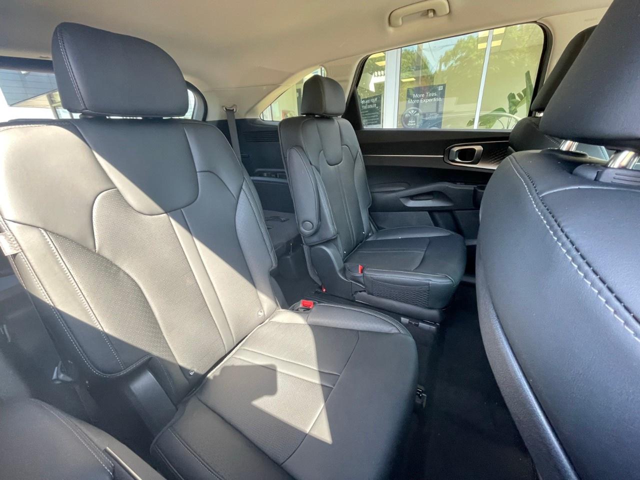2026 Kia Sorento Hybrid EX AWD Photo