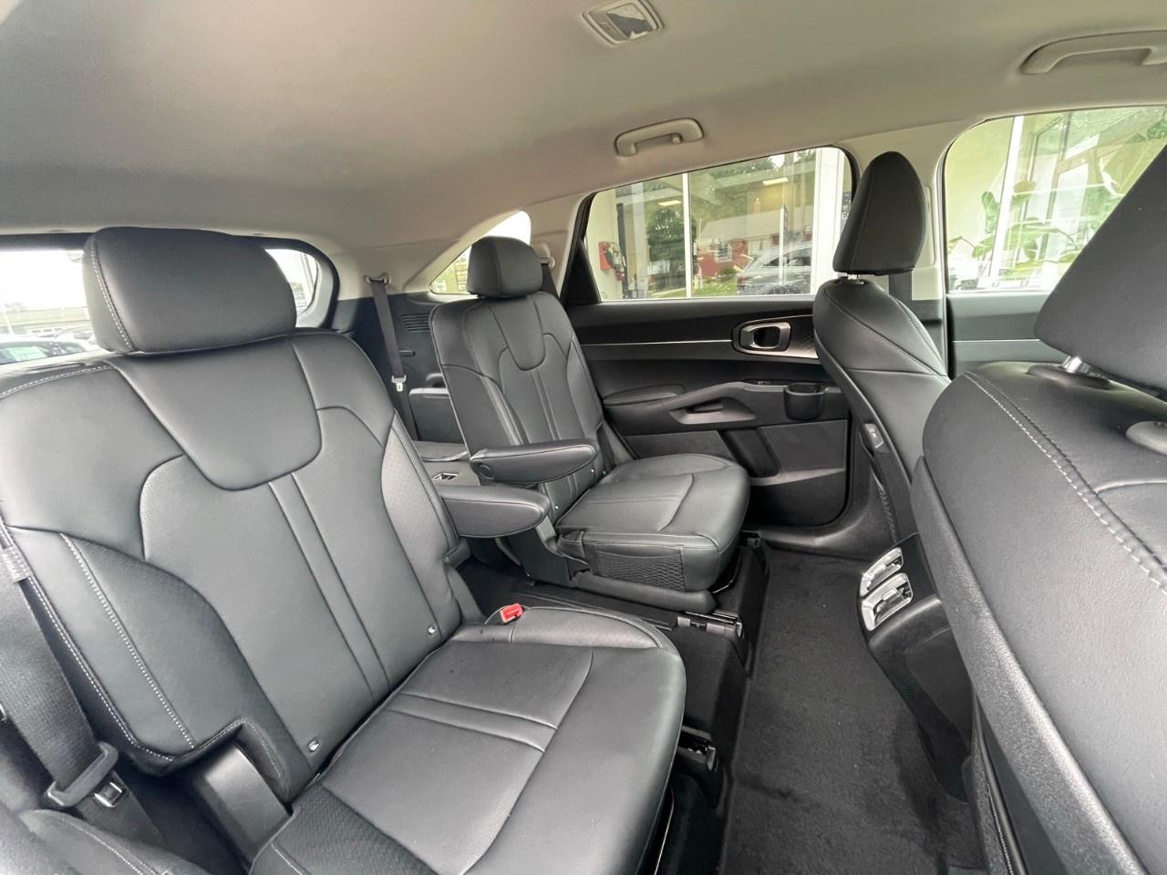 2026 Kia Sorento Hybrid EX AWD Photo