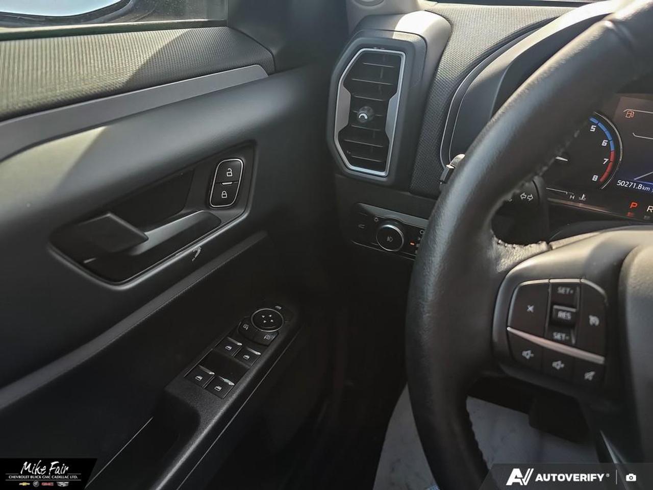 2022 Ford Bronco Sport Outer Banks Navy Pier Leather Trimmed Seating, Power Adjustable Driver & Passanger Seats Photo