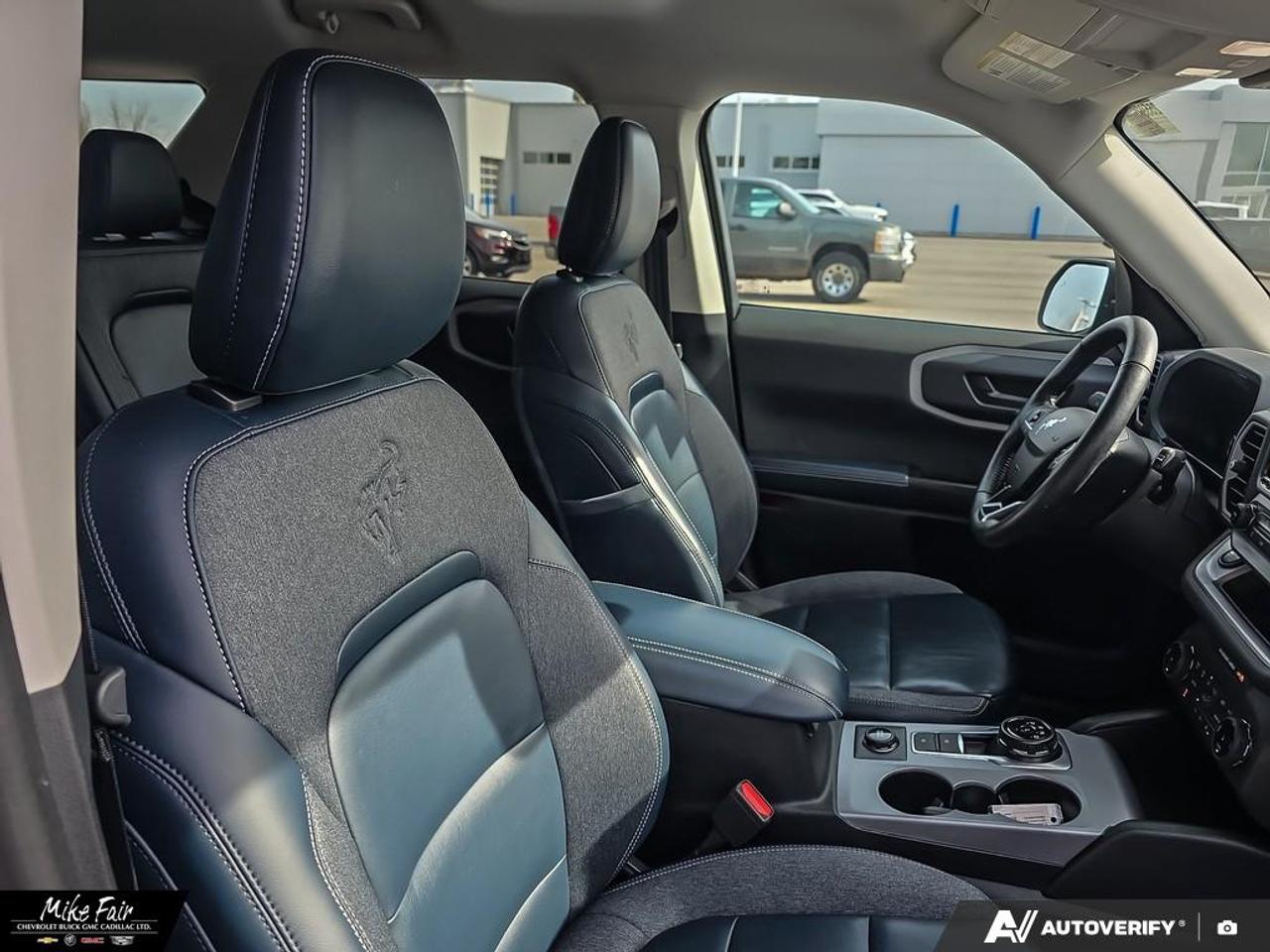2022 Ford Bronco Sport Outer Banks Navy Pier Leather Trimmed Seating, Power Adjustable Driver & Passanger Seats Photo