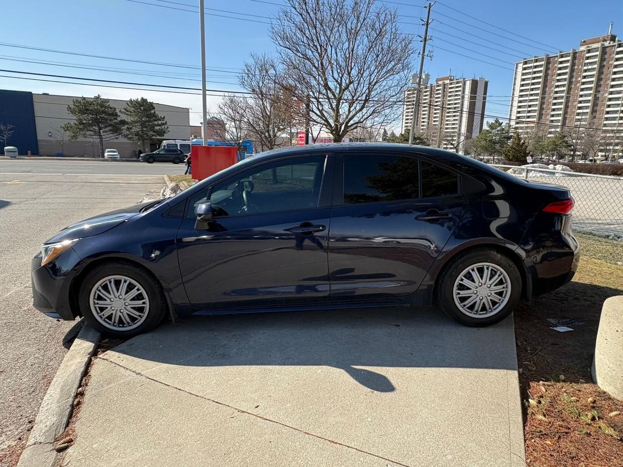 2022 Toyota Corolla LE Photo