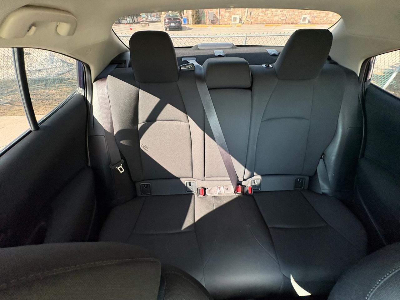 2022 Toyota Corolla LE Photo3