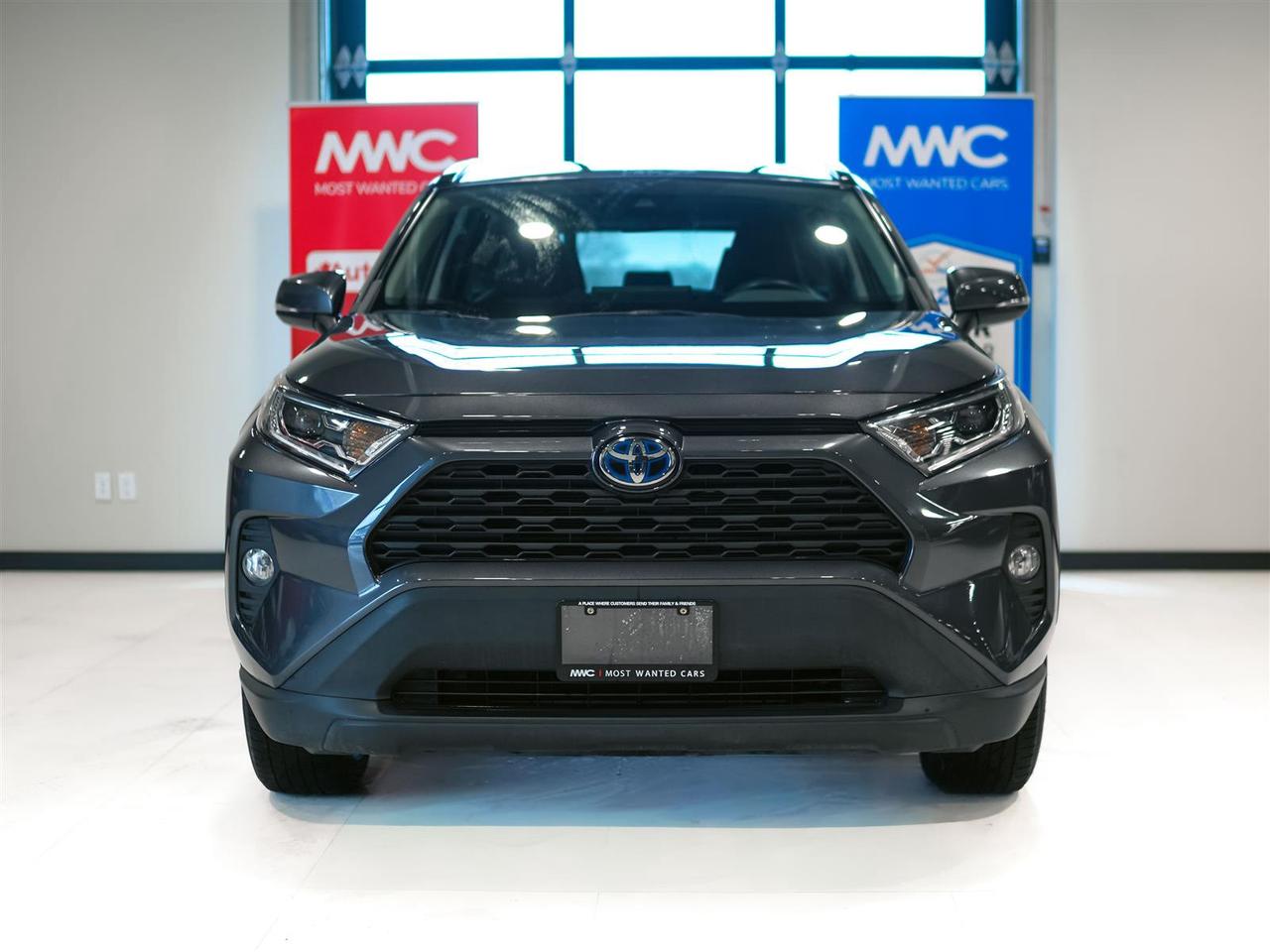 2019 Toyota RAV4 Hybrid XLE | AWD | NO ACCIDENTS | TOYOTA SERVICED Photo