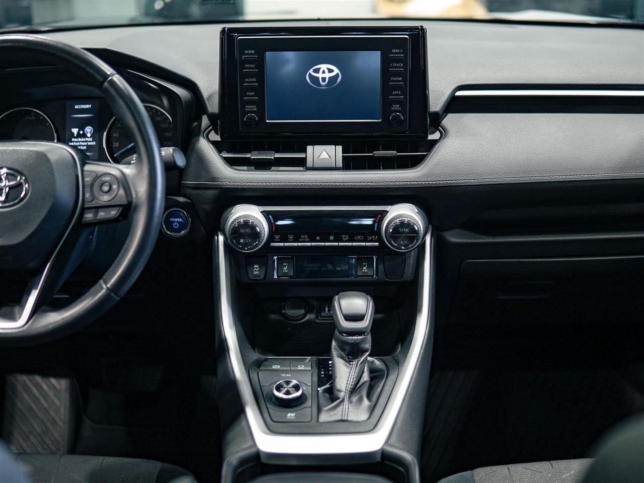 2019 Toyota RAV4 Hybrid XLE | AWD | NO ACCIDENTS | TOYOTA SERVICED Photo