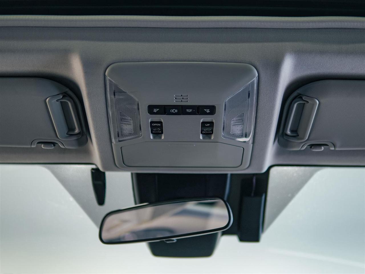 2019 Toyota RAV4 Hybrid XLE | AWD | NO ACCIDENTS | TOYOTA SERVICED Photo