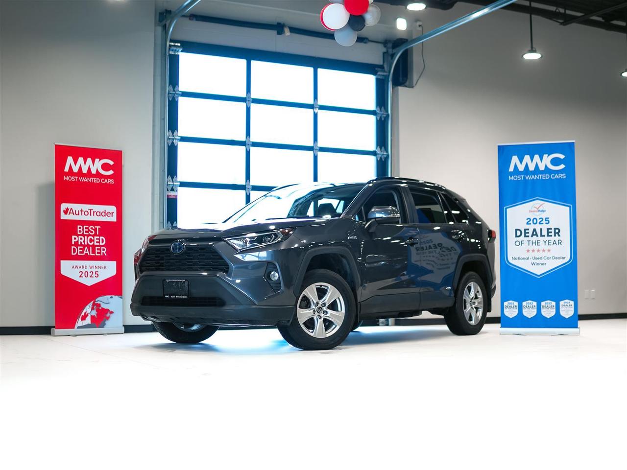 2019 Toyota RAV4 Hybrid XLE | AWD | NO ACCIDENTS | TOYOTA SERVICED Photo