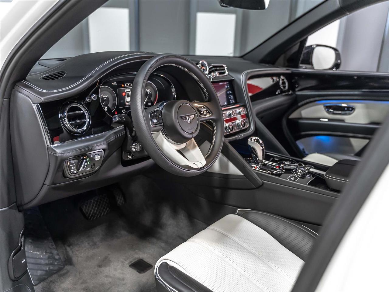 2023 Bentley Bentayga S|TOURING SPEC|DYNAMIC RIDE|MASSAGE|NIGHT VISION Photo