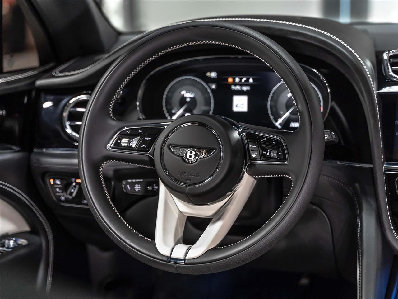 2023 Bentley Bentayga S|TOURING SPEC|DYNAMIC RIDE|MASSAGE|NIGHT VISION Photo