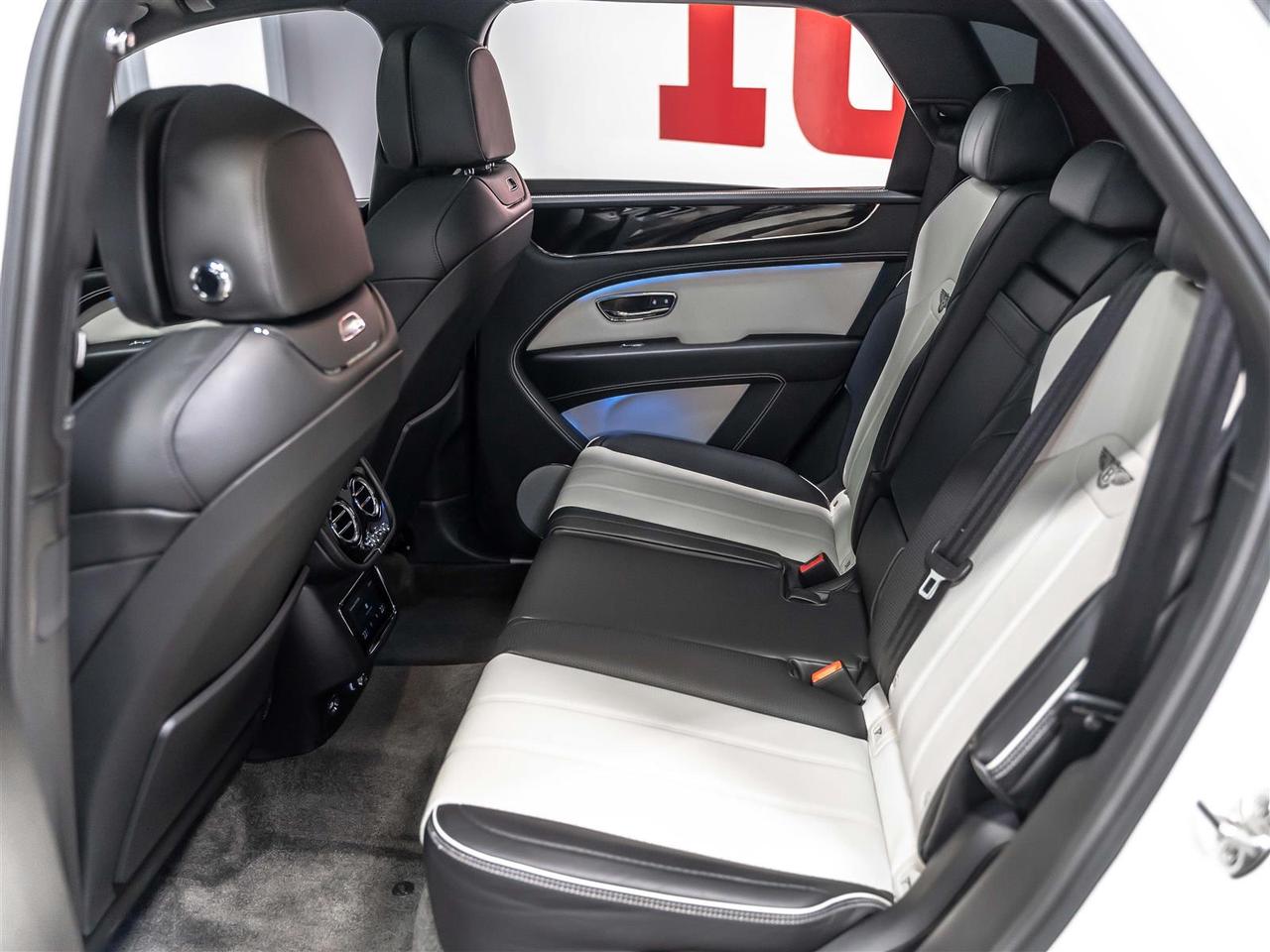 2023 Bentley Bentayga S|TOURING SPEC|DYNAMIC RIDE|MASSAGE|NIGHT VISION Photo