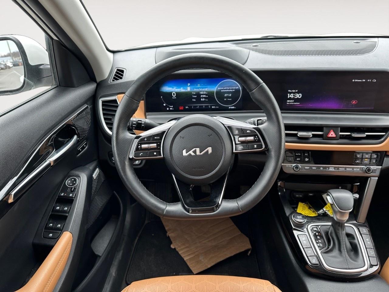 2024 Kia Seltos SX AWD w/Brown Interior Photo