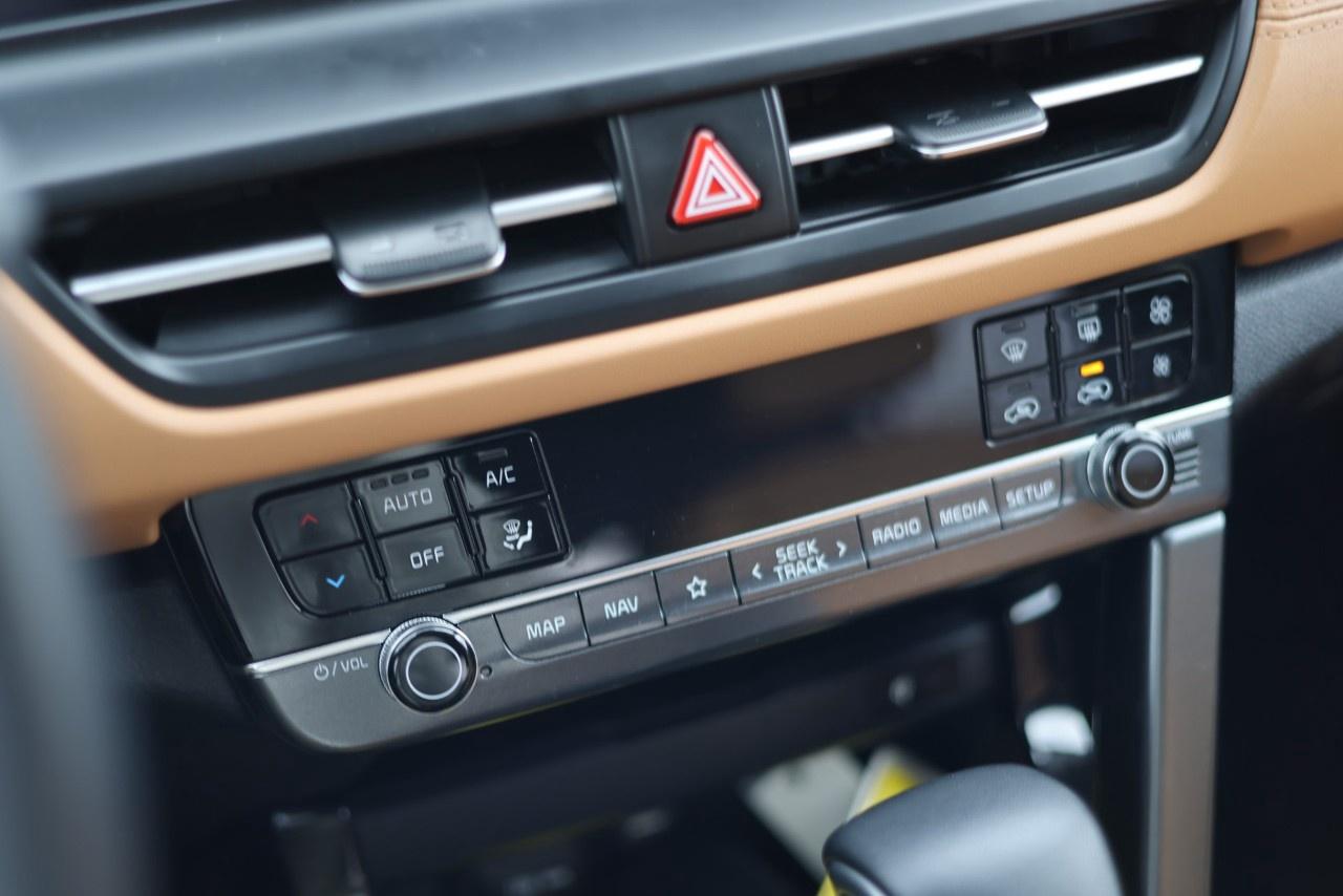 2024 Kia Seltos SX AWD w/Brown Interior Photo