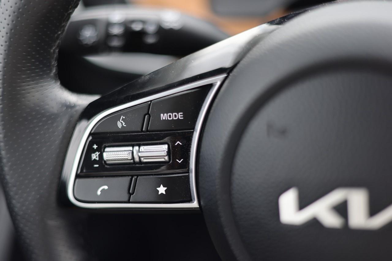 2024 Kia Seltos SX AWD w/Brown Interior Photo