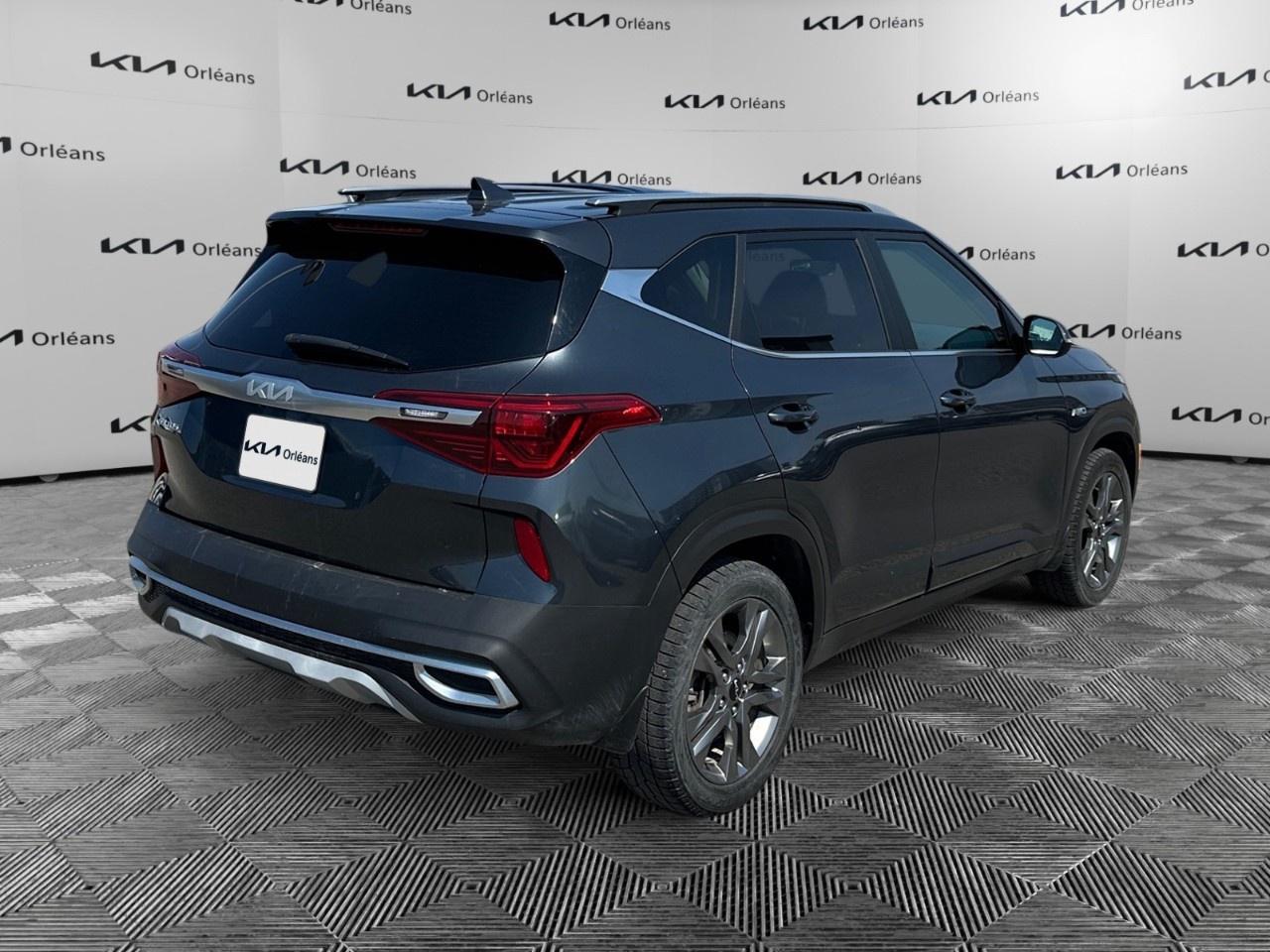 2022 Kia Seltos EX AWD Photo