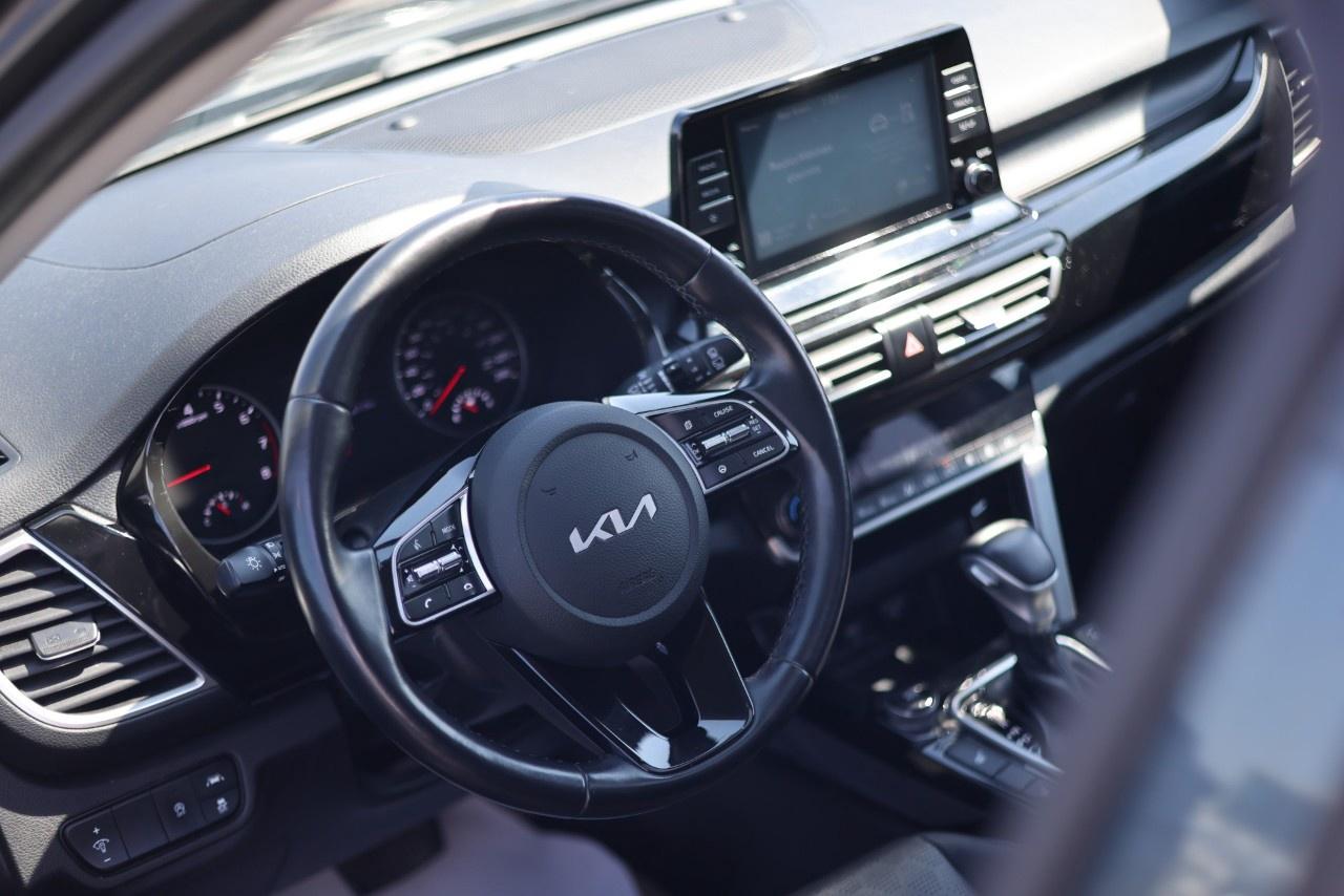 2022 Kia Seltos EX AWD Photo