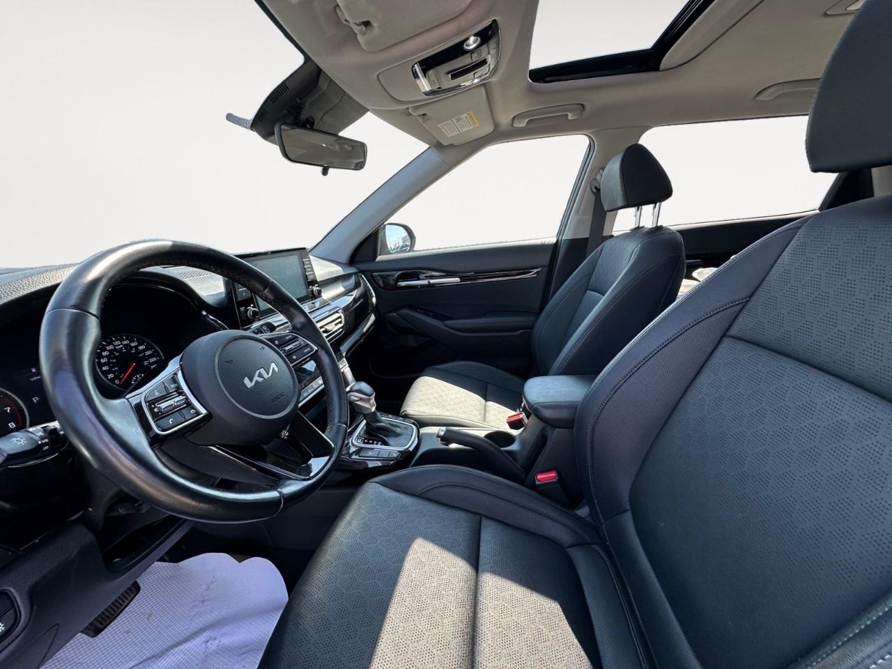 2022 Kia Seltos EX AWD Photo