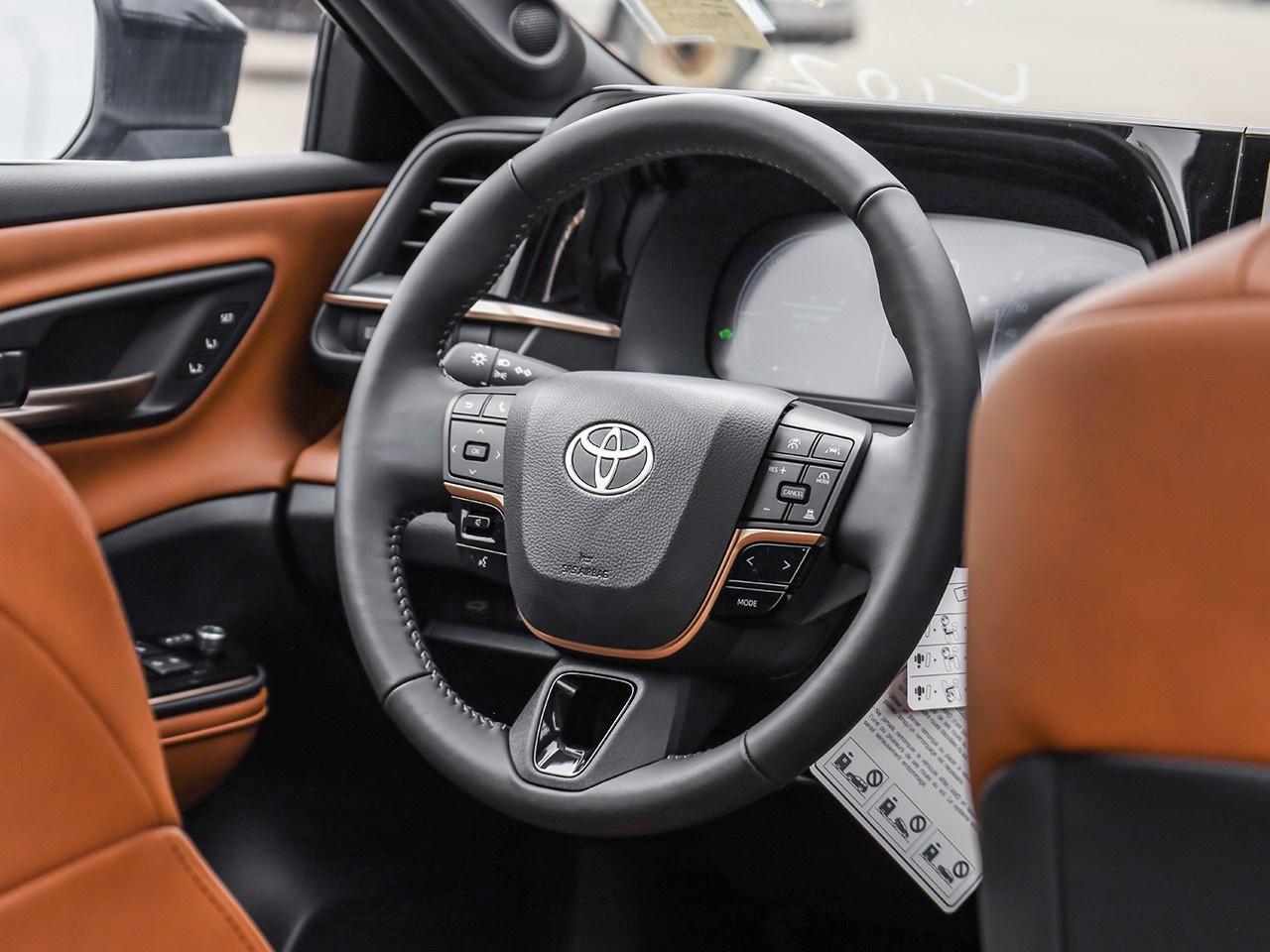 2026 Toyota Crown Signia Limited Photo