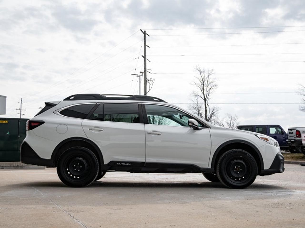 2020 Subaru Outback LIMITED Photo