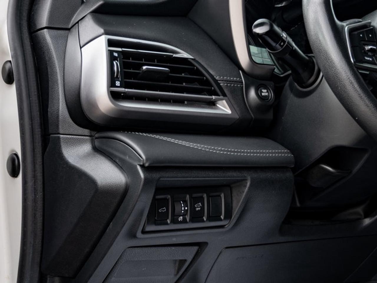 2020 Subaru Outback LIMITED Photo