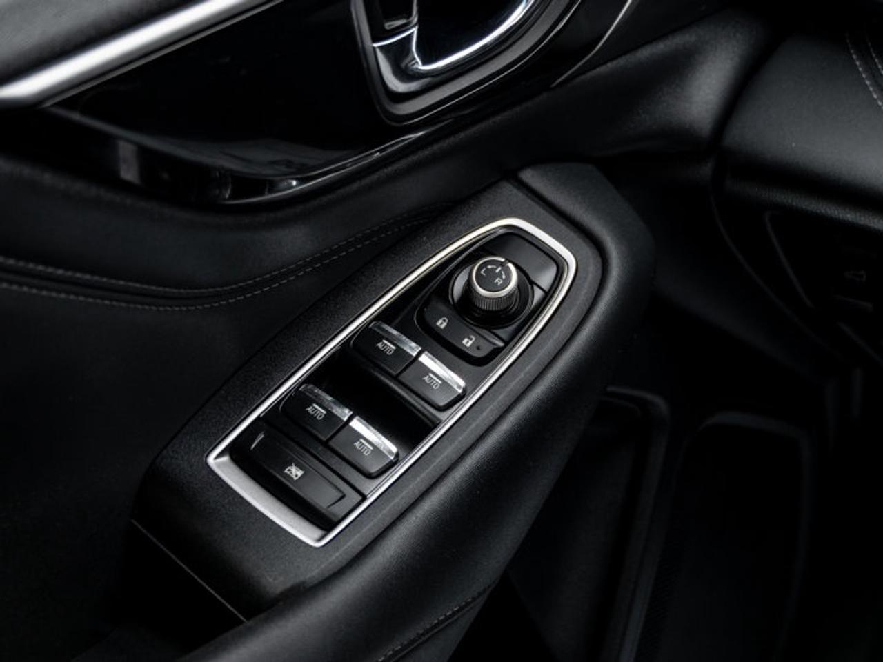 2020 Subaru Outback LIMITED Photo