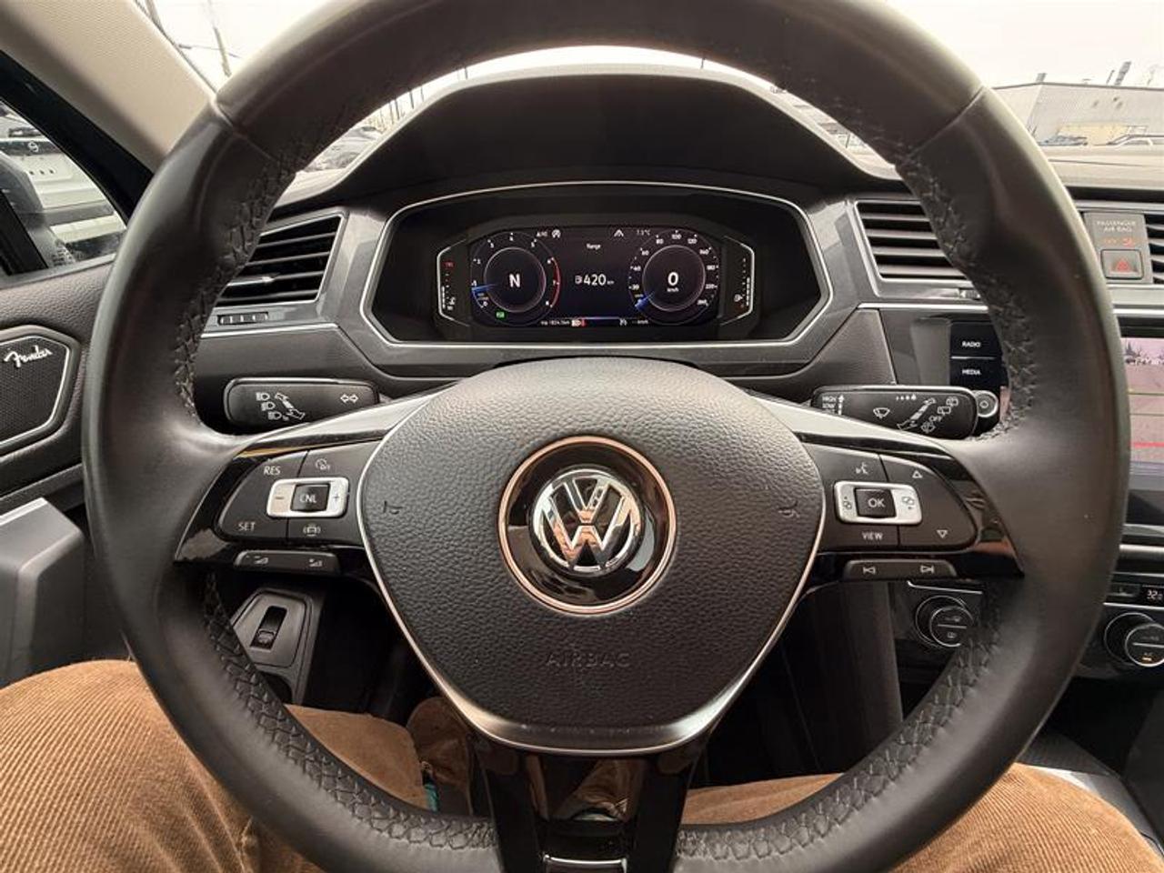 2020 Volkswagen Tiguan Highline 2.0T 8sp at w/Tip 4M Photo