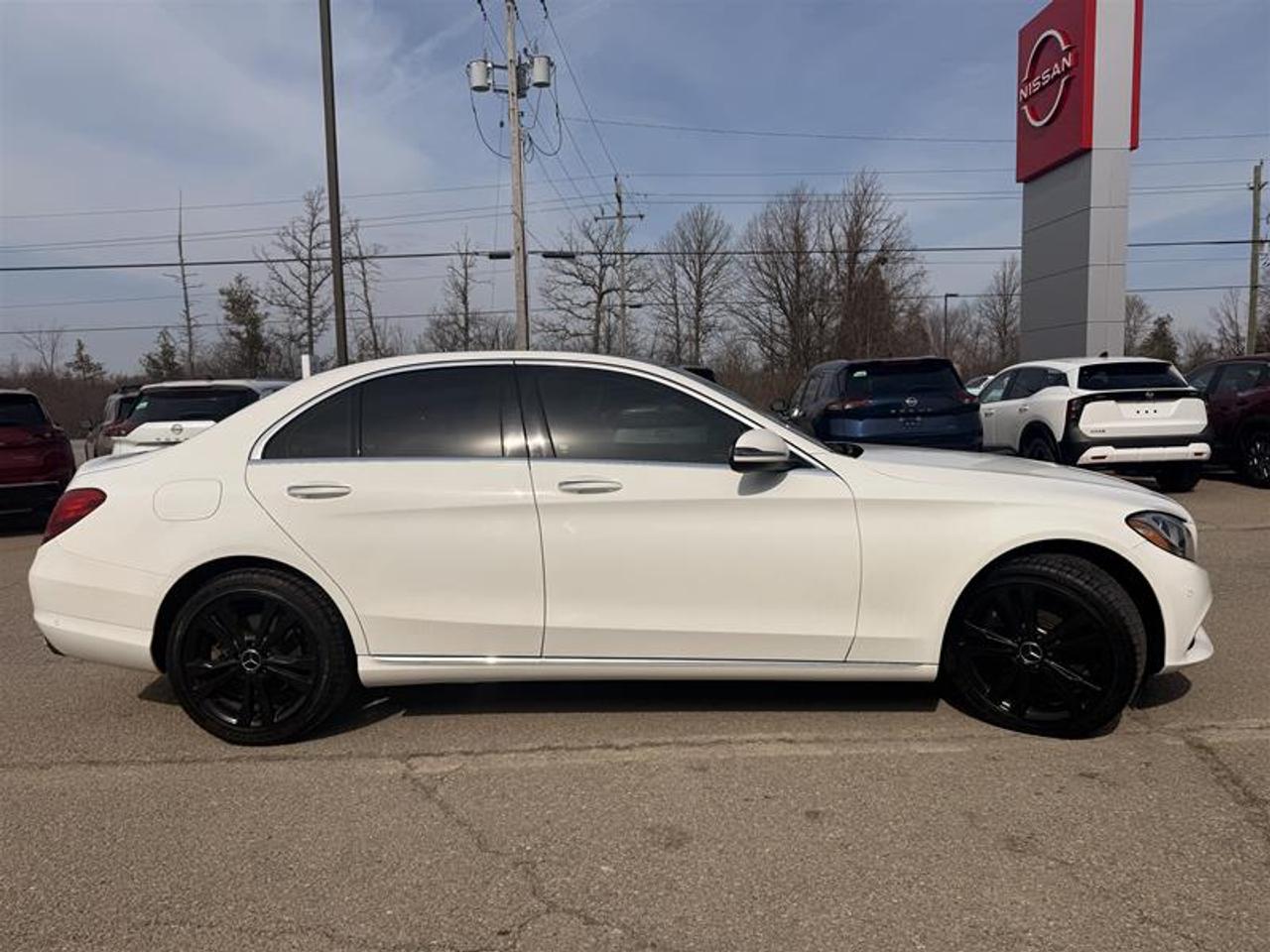 2016 Mercedes-Benz C 300 4MATIC Sedan Photo