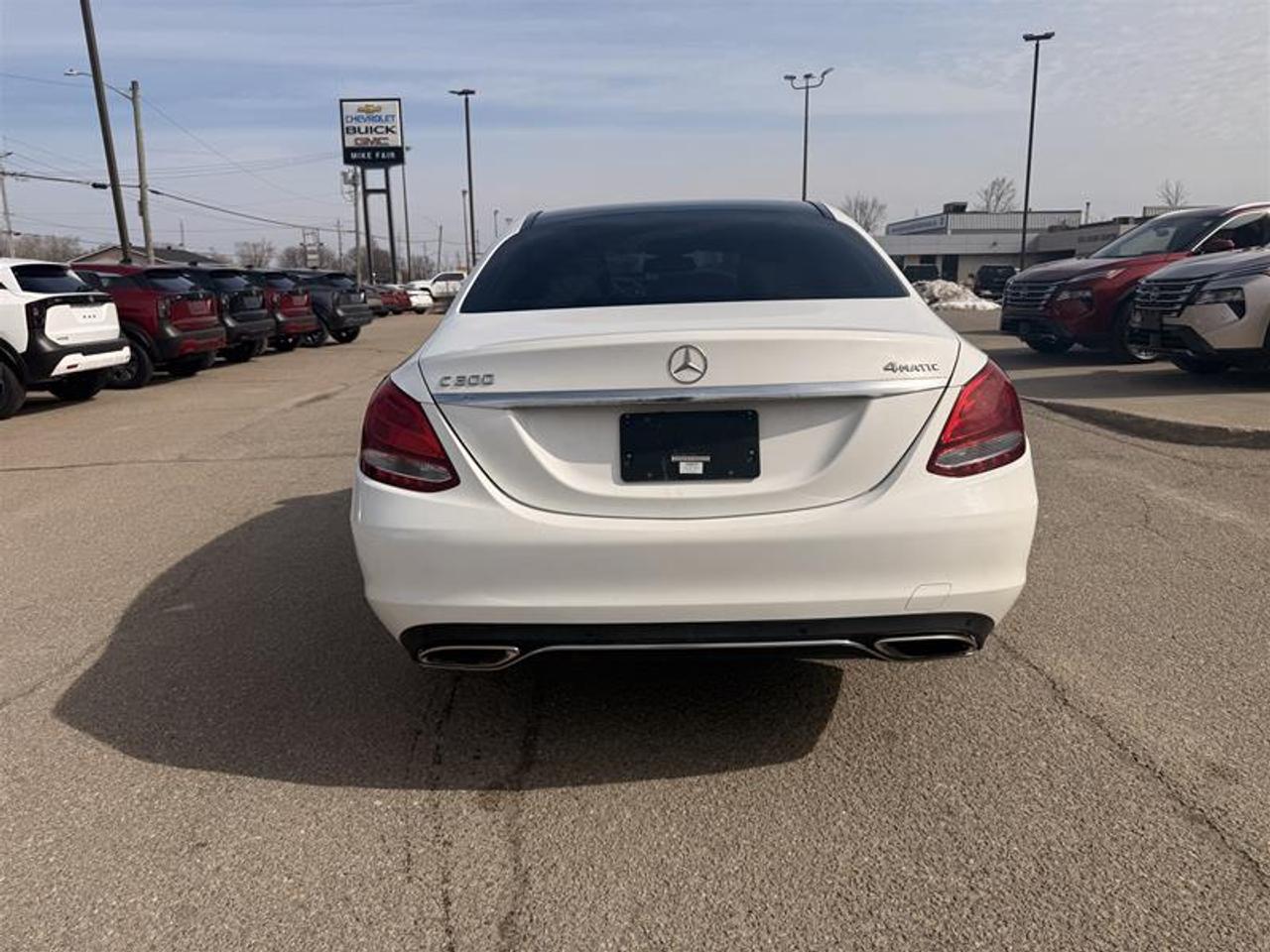 2016 Mercedes-Benz C 300 4MATIC Sedan Photo