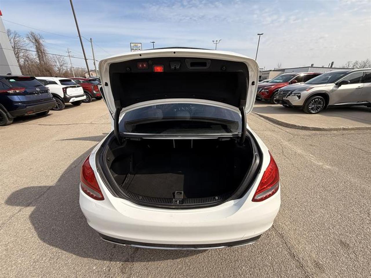 2016 Mercedes-Benz C 300 4MATIC Sedan Photo