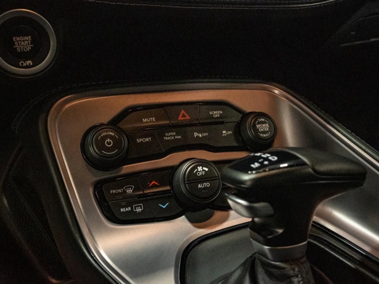 2023 Dodge Challenger R/T Photo