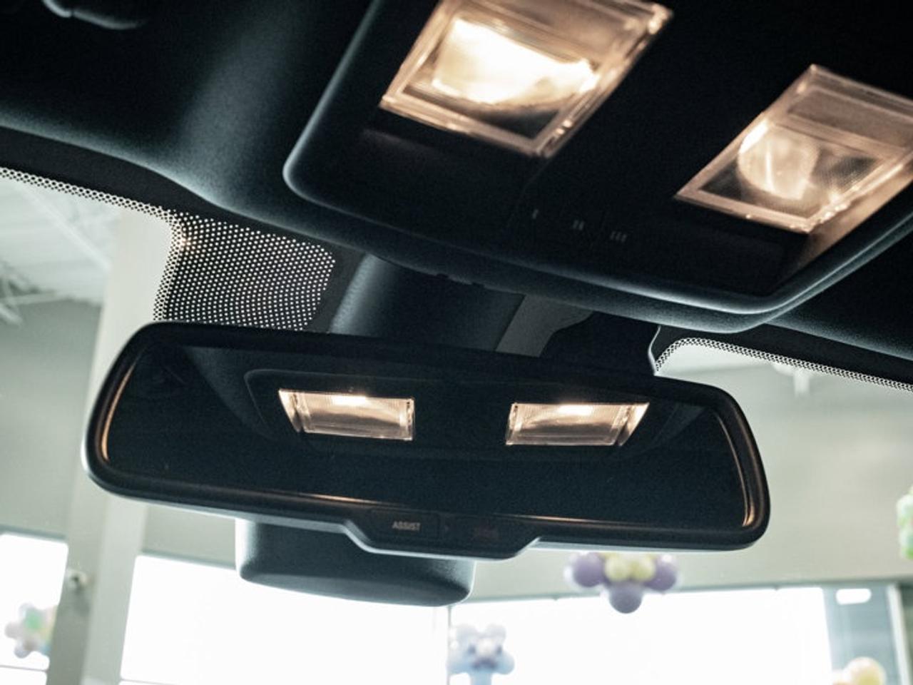 2023 Dodge Challenger R/T Photo