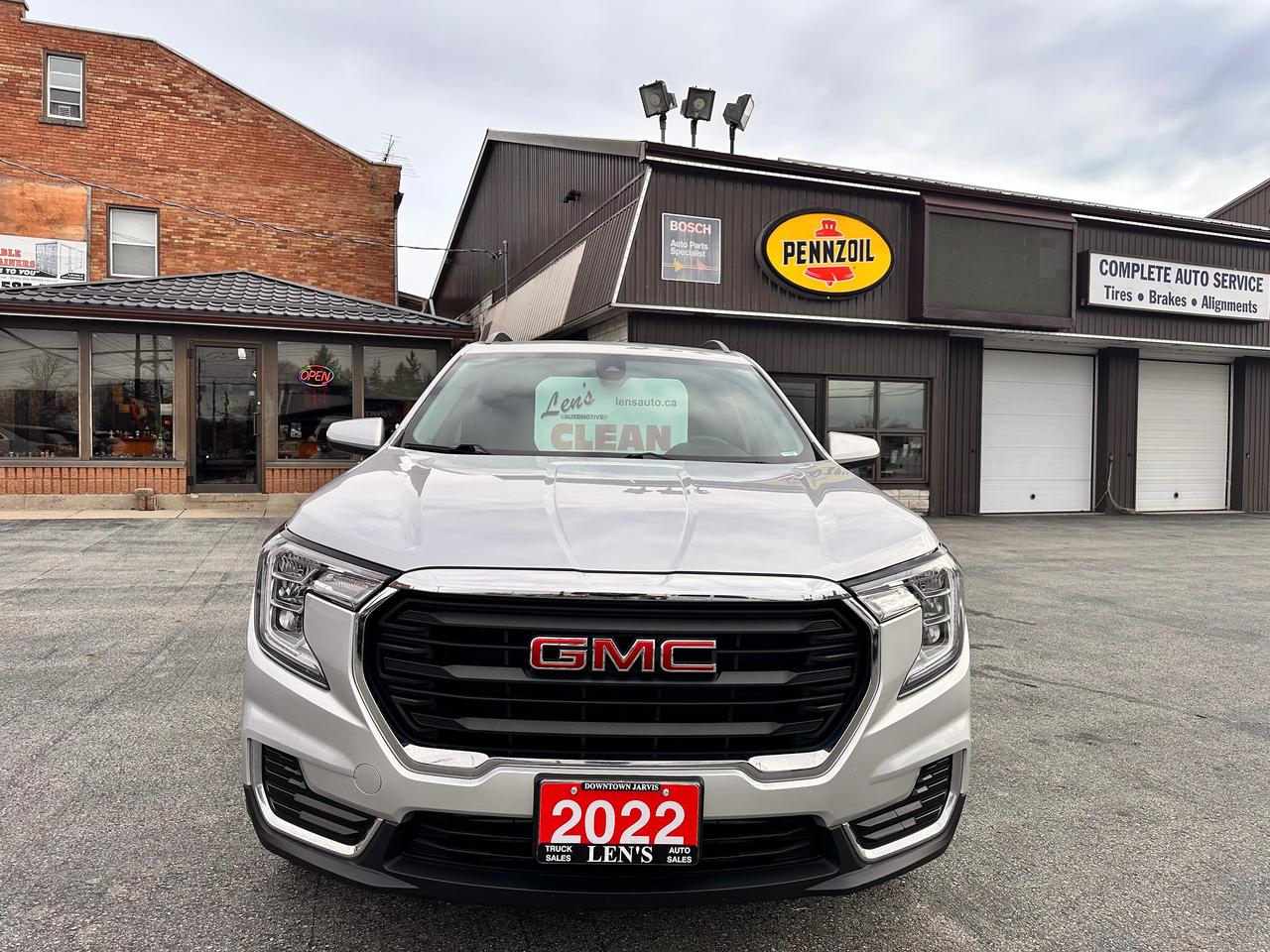 2022 GMC Terrain SLE, FULLY FINANCEABLE Photo