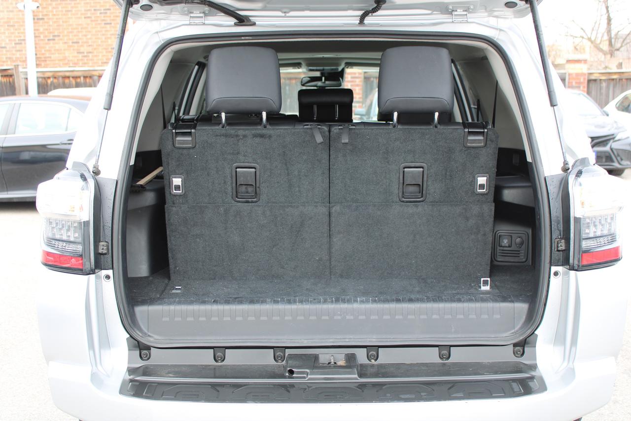 2024 Toyota 4Runner SR5 Premium 4WD Photo