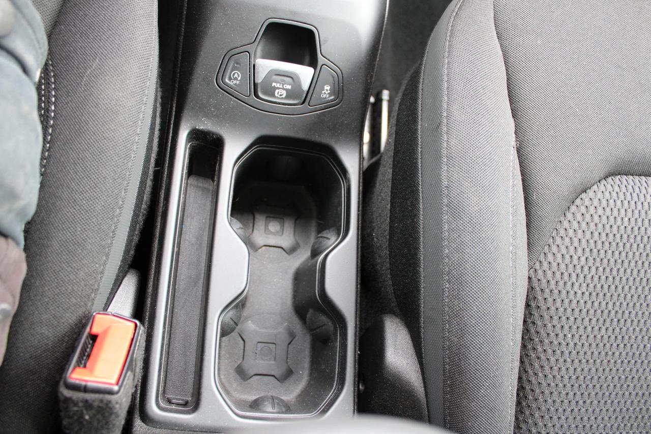 2023 Jeep Renegade North Photo