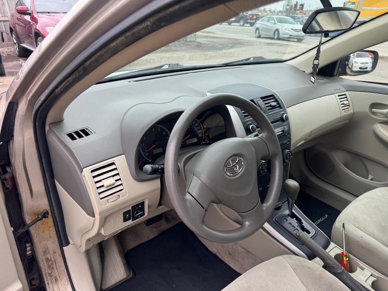 2010 Toyota Corolla CE Photo