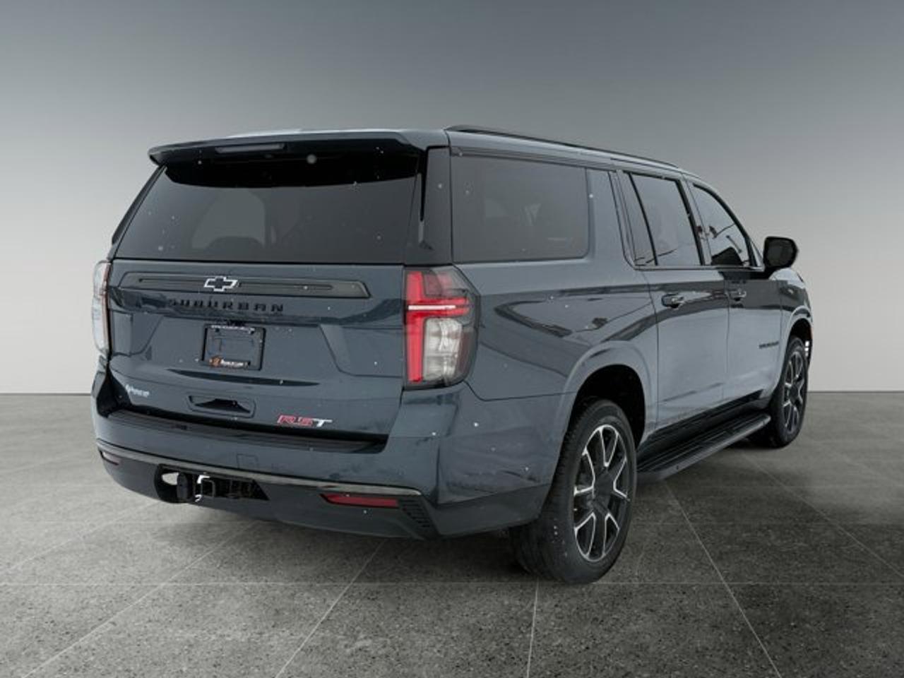 2021 Chevrolet Suburban RST - Photo #5