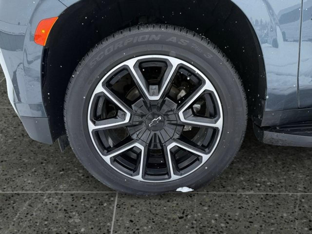 2021 Chevrolet Suburban RST - Photo #9