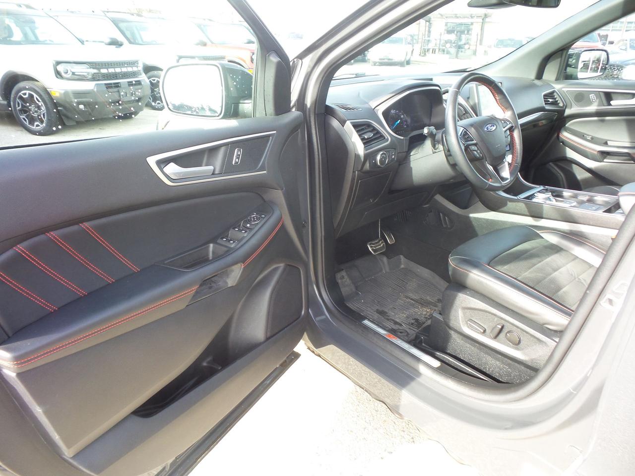 2021 Ford Edge AWD, 2L ECOBOOST! 360-CAMERA, HEATED SEATS, HITCH! Photo