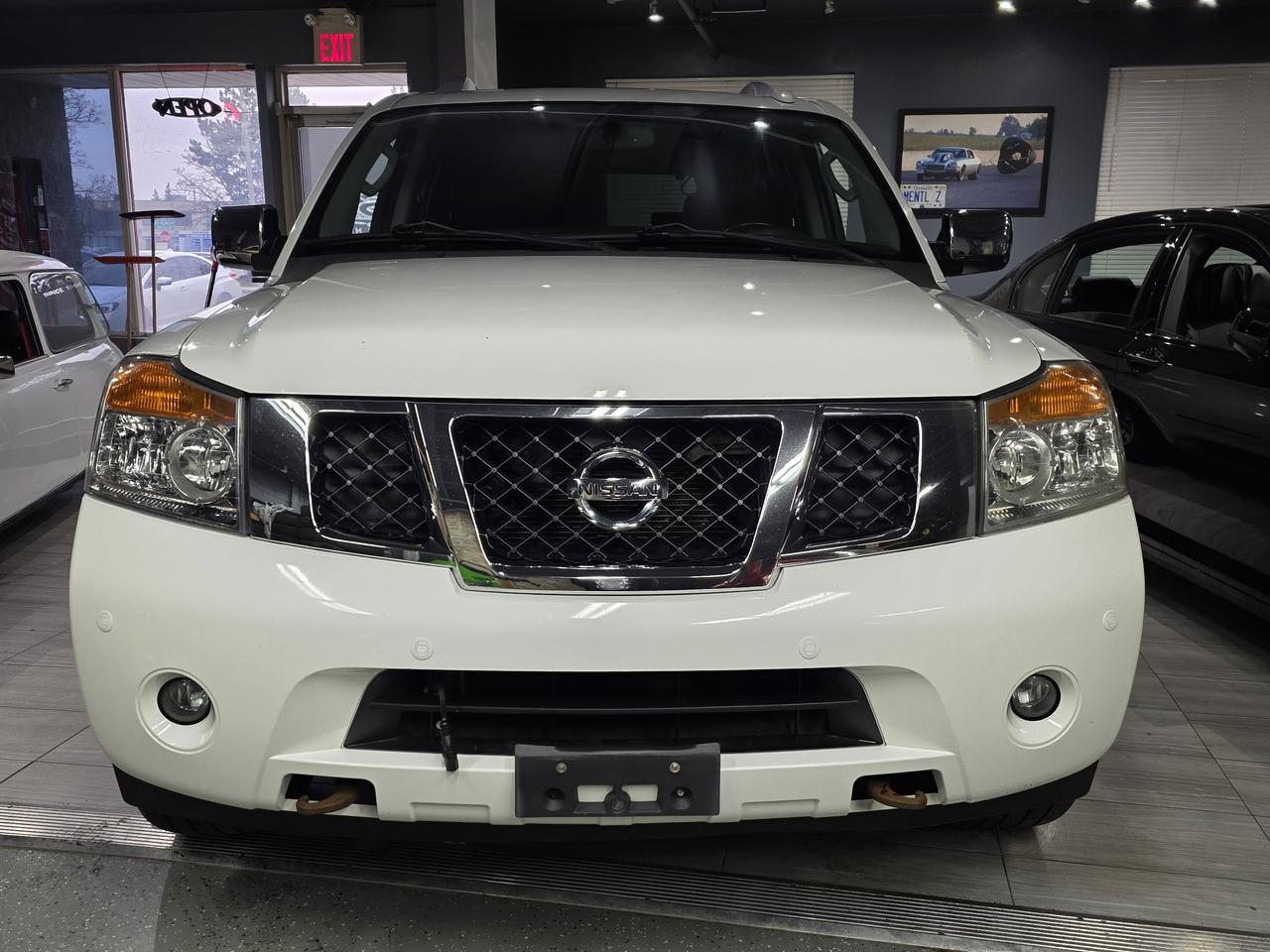 2011 Nissan Armada Platinum Photo3