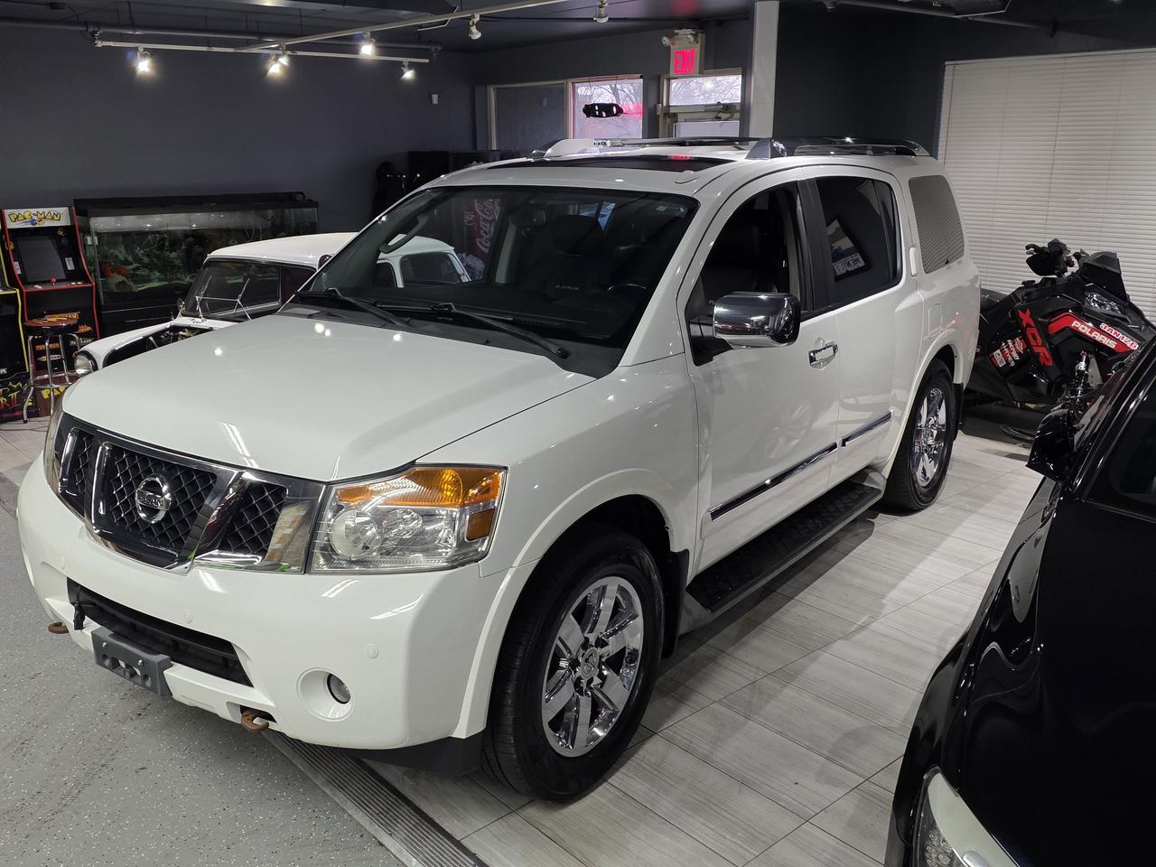 2011 Nissan Armada Platinum Photo4