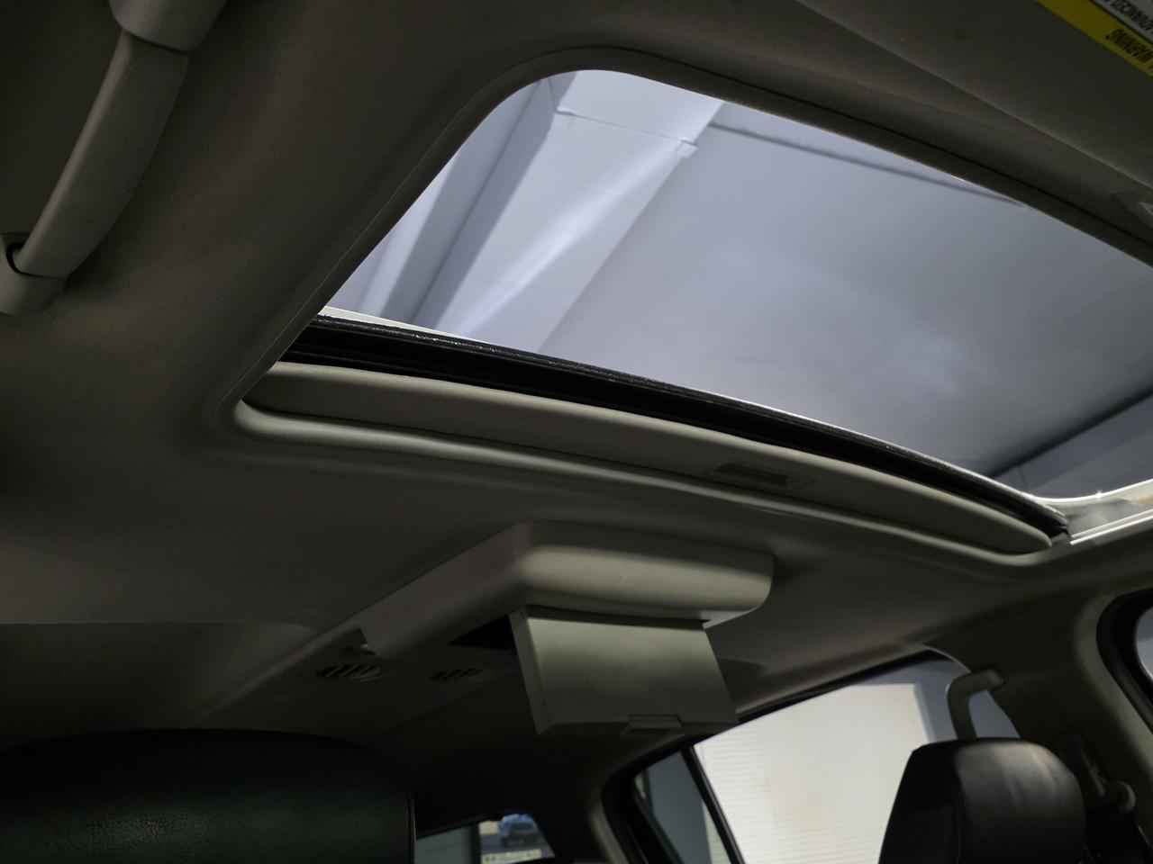 2011 Nissan Armada Platinum Photo