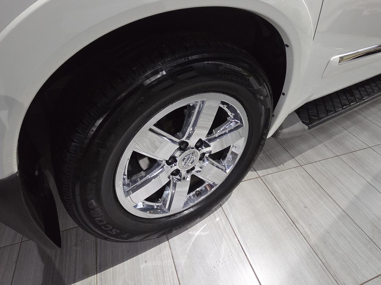 2011 Nissan Armada Platinum Photo