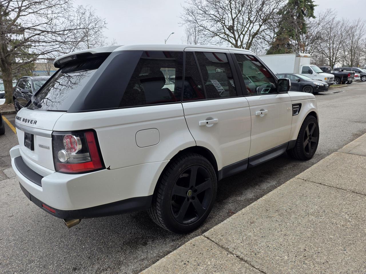 2013 Land Rover Range Rover Sport HSE LUXURY EDITION Photo
