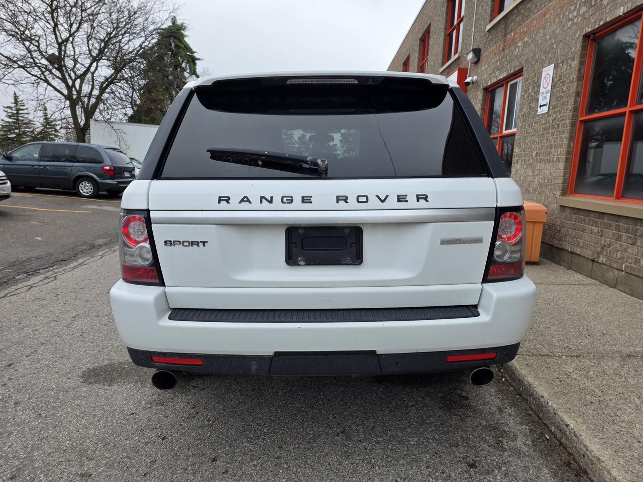 2013 Land Rover Range Rover Sport HSE LUXURY EDITION Photo2