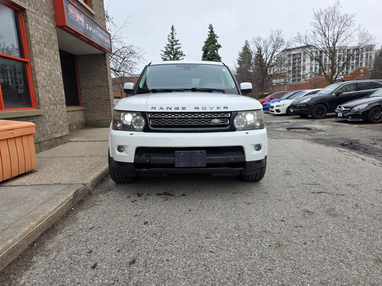 2013 Land Rover Range Rover Sport HSE LUXURY EDITION Photo
