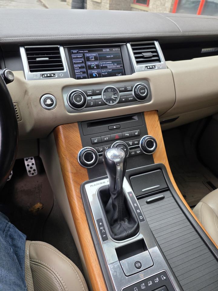 2013 Land Rover Range Rover Sport HSE LUXURY EDITION Photo