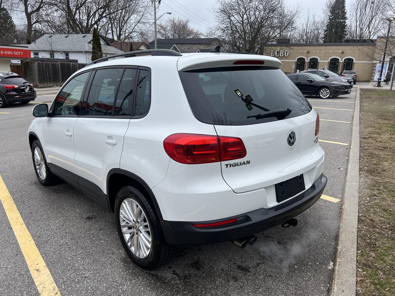 2015 Volkswagen Tiguan Trendline Photo2