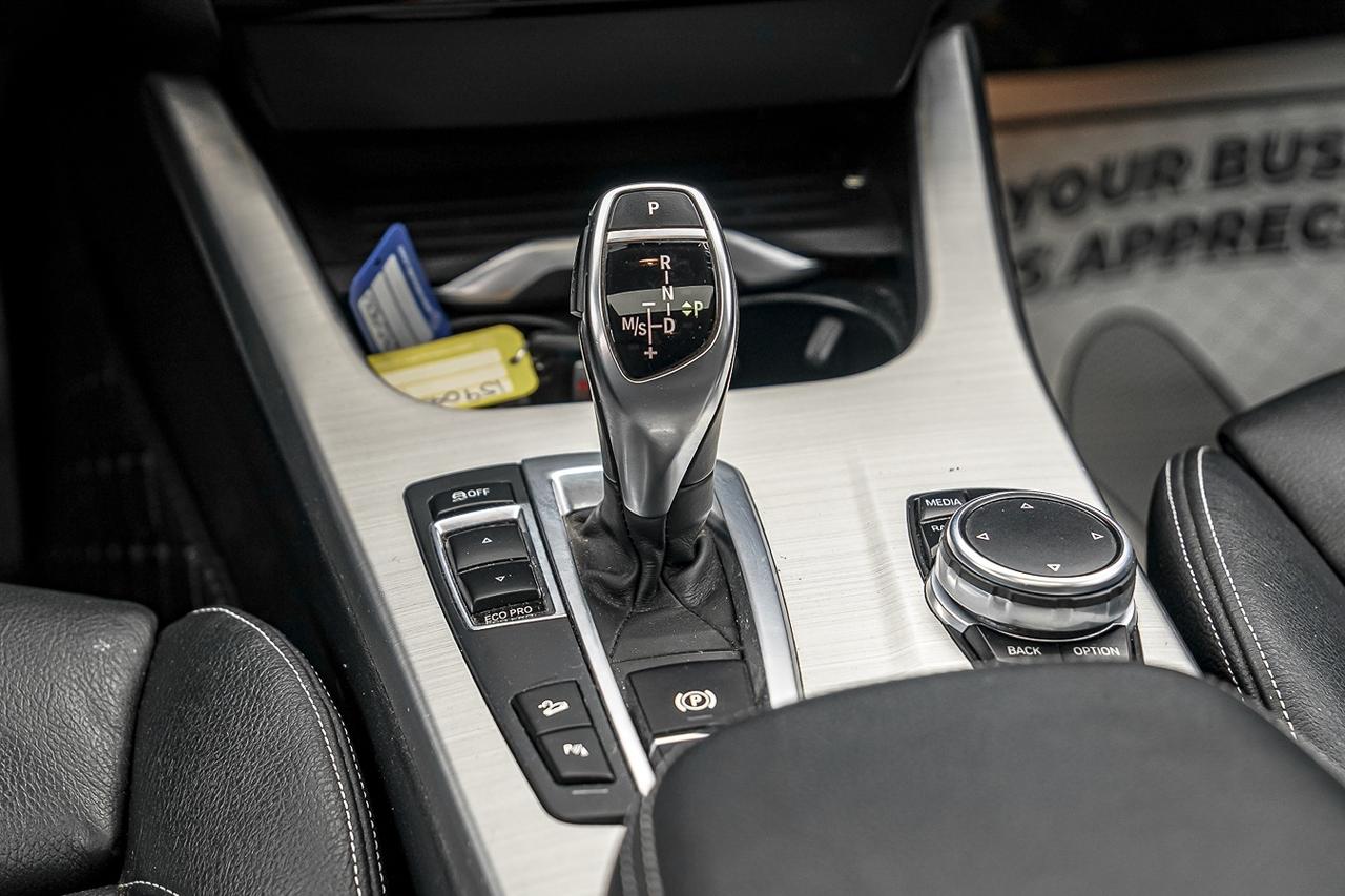 2016 BMW X4 xDrive28i | NAVI | SUNROOF | CAM | HEATED SEATS | Photo