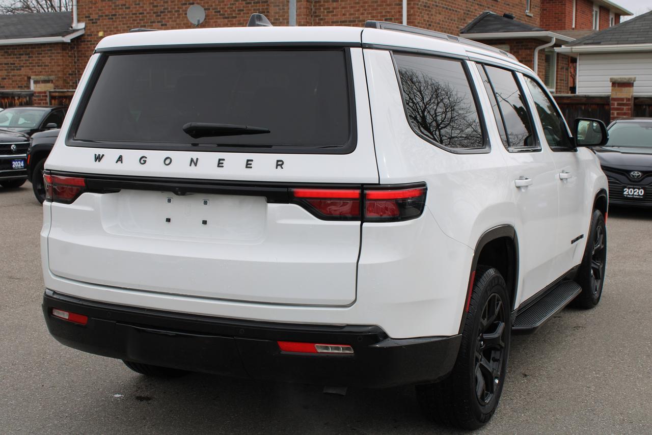 2024 Jeep Wagoneer Series II Carbide Photo