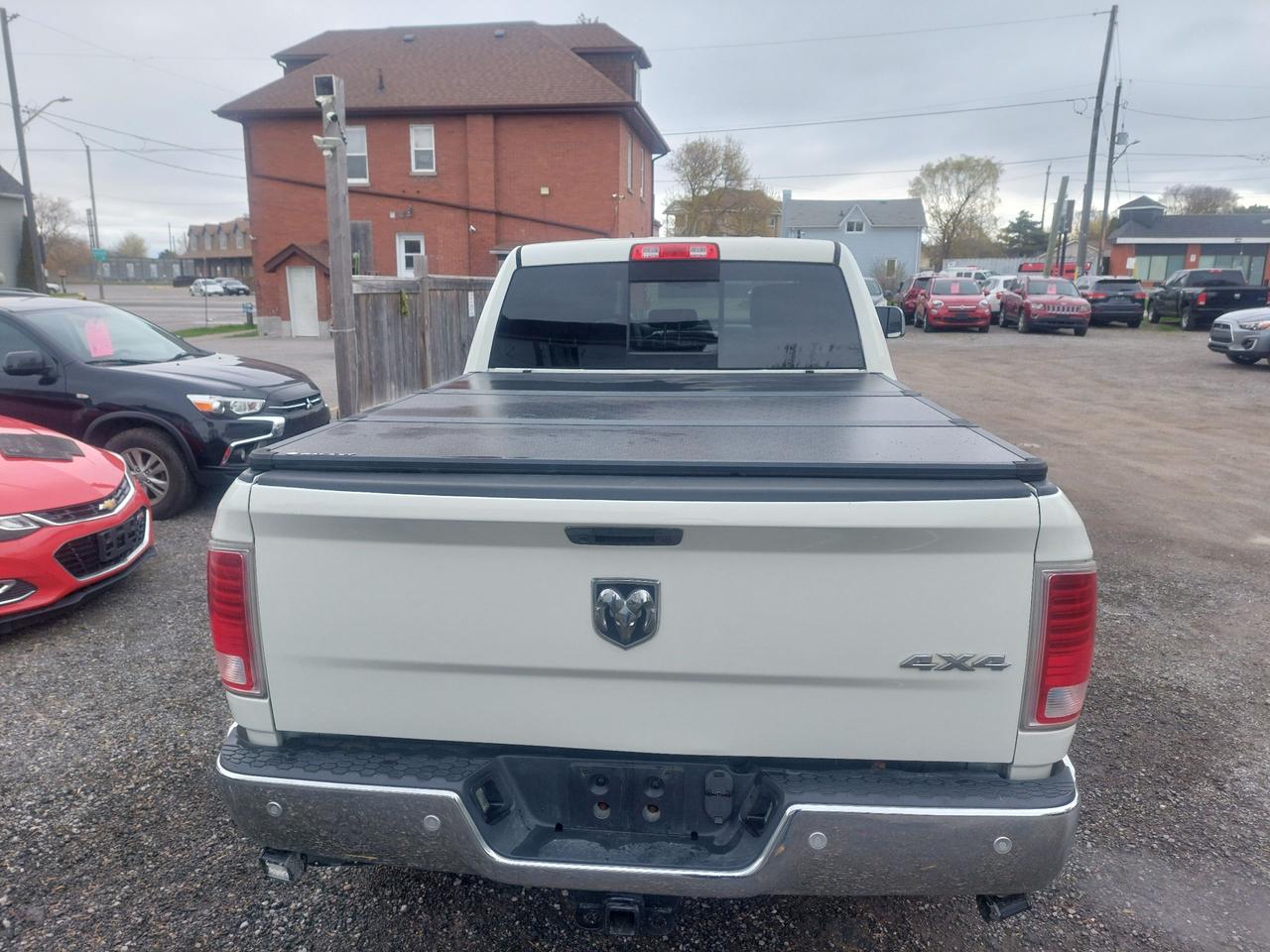 2017 RAM 2500 2500HD CUMMINS DIESEL 4WD CREW CAB 149" LARAMIE Photo3
