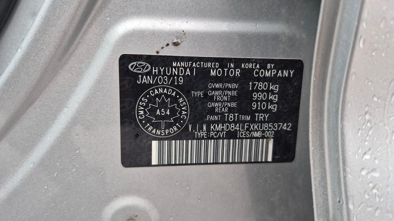 2019 Hyundai Elantra PREFERRED, AUTO, 4 CYL, 184KMS, CERTIFIED Photo